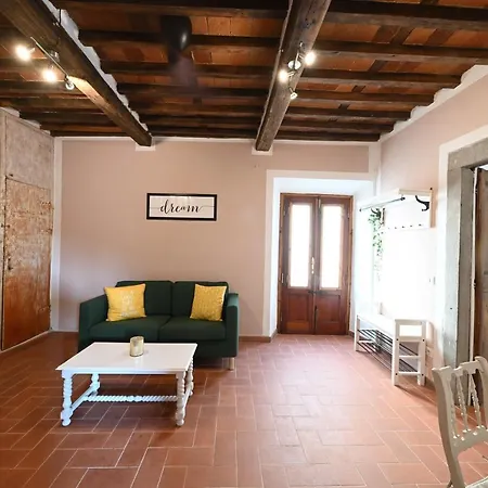 Cleo's House Casabasciana